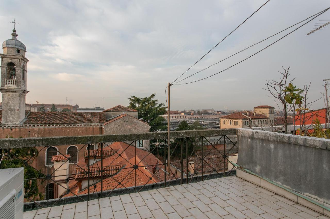 Venice Lance With Lift, 2 Minutes Walk From The Train Station 外观 照片